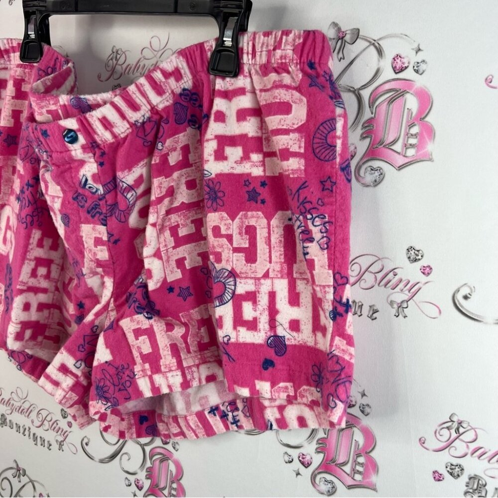 725 originals plus shorts free hugs love hearts Pink Graphic Women's Shorts - Picture 3 of 10